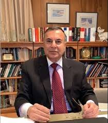  السفير مسعود معلوف الخبير في الشؤون الأمريكية